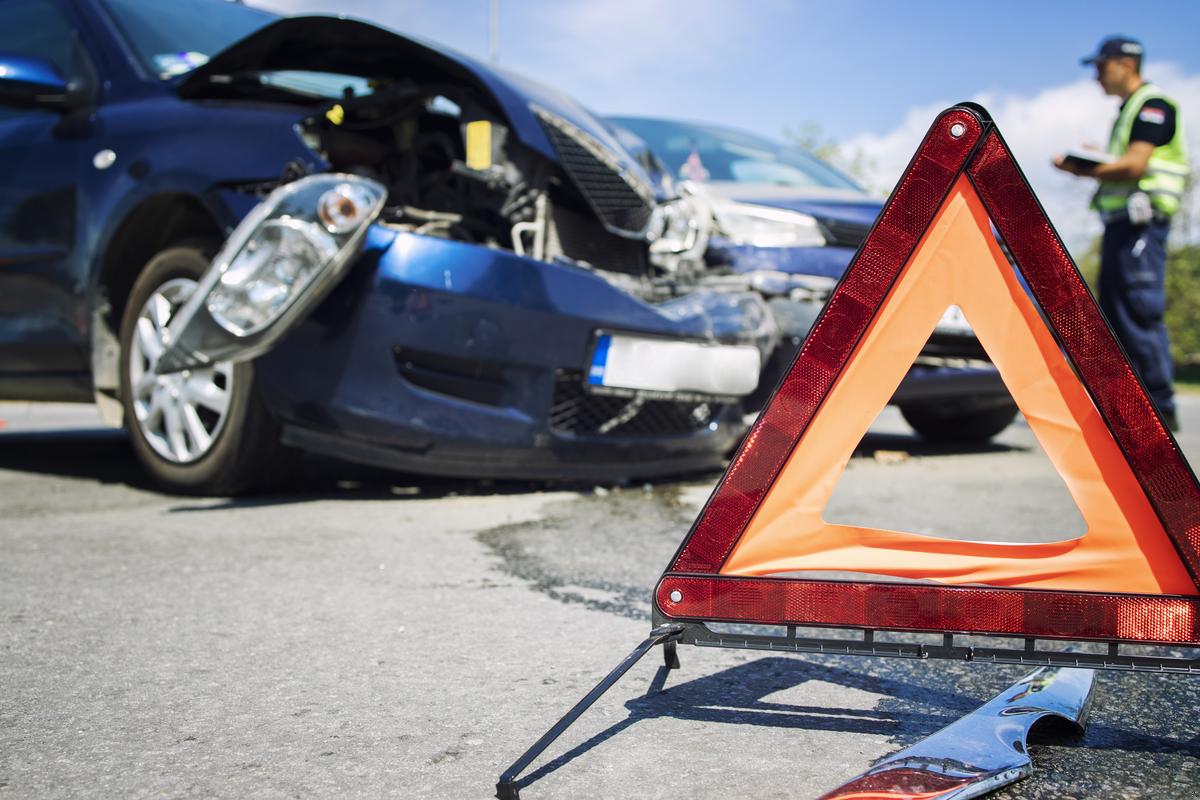 Szkoda całkowita – jak uzyskać właściwą kwotę odszkodowania za uszkodzone auto?